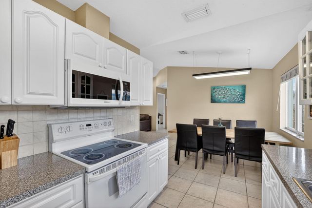 305 SW 16th Street, Fort Lauderdale, FL 33315