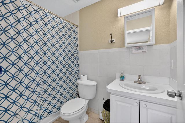 305 SW 16th Street, Fort Lauderdale, FL 33315