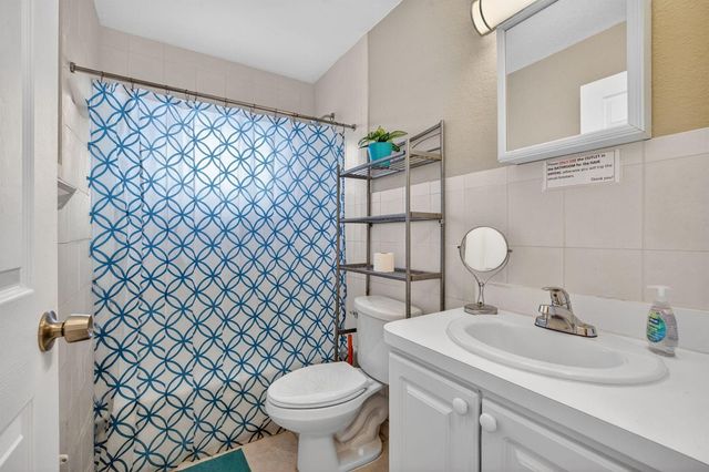 305 SW 16th Street, Fort Lauderdale, FL 33315