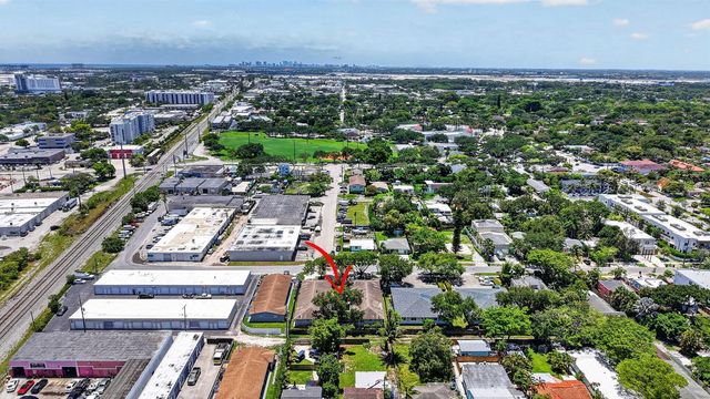 305 SW 16th Street, Fort Lauderdale, FL 33315