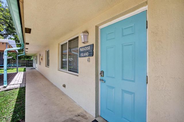 305 SW 16th Street, Fort Lauderdale, FL 33315