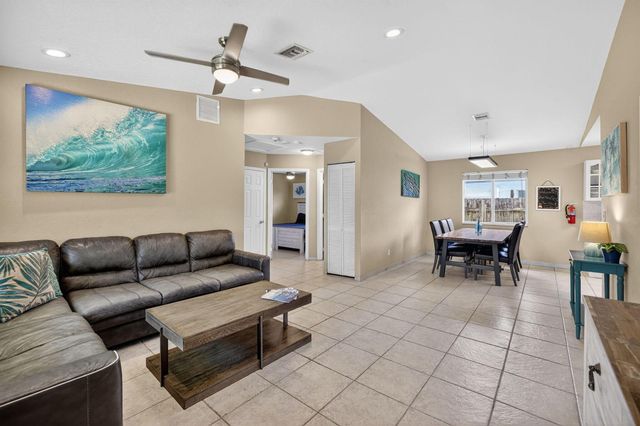 305 SW 16th Street, Fort Lauderdale, FL 33315