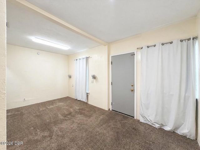 431 N Grandview Avenue B, Daytona Beach, FL 32118
