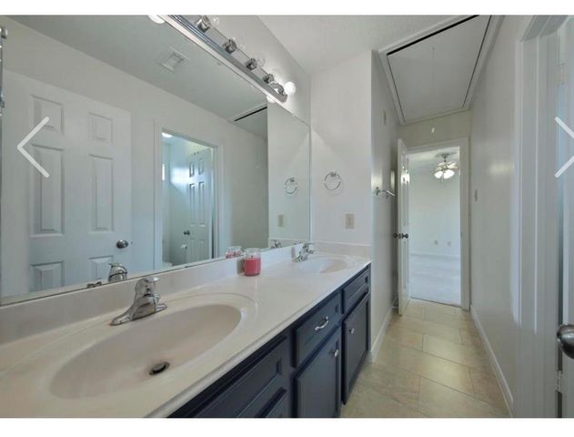 6990 Oakwood Park, Houston, TX 77040