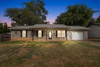 10204 Rolling Pines Drive, Tyler, TX 75707
