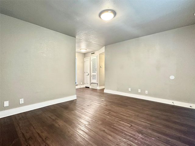 4316 Bull Creek RD 106, Austin, TX 78731