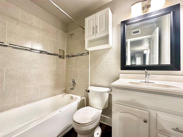 4316 Bull Creek RD 106, Austin, TX 78731