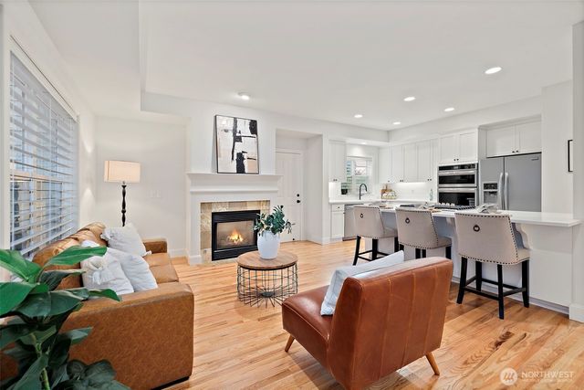 6712 127 Place SE, Bellevue, WA 98006