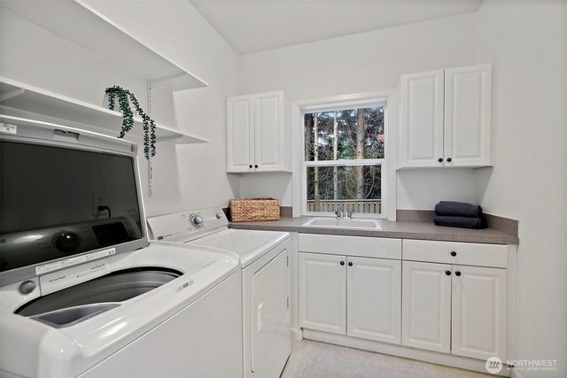 6712 127 Place SE, Bellevue, WA 98006