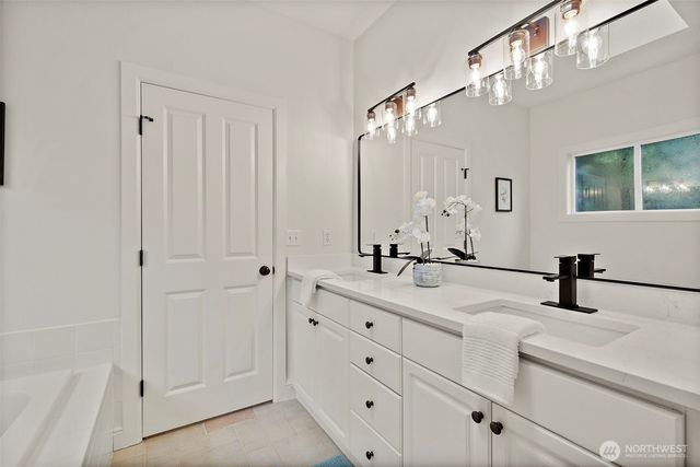 6712 127 Place SE, Bellevue, WA 98006