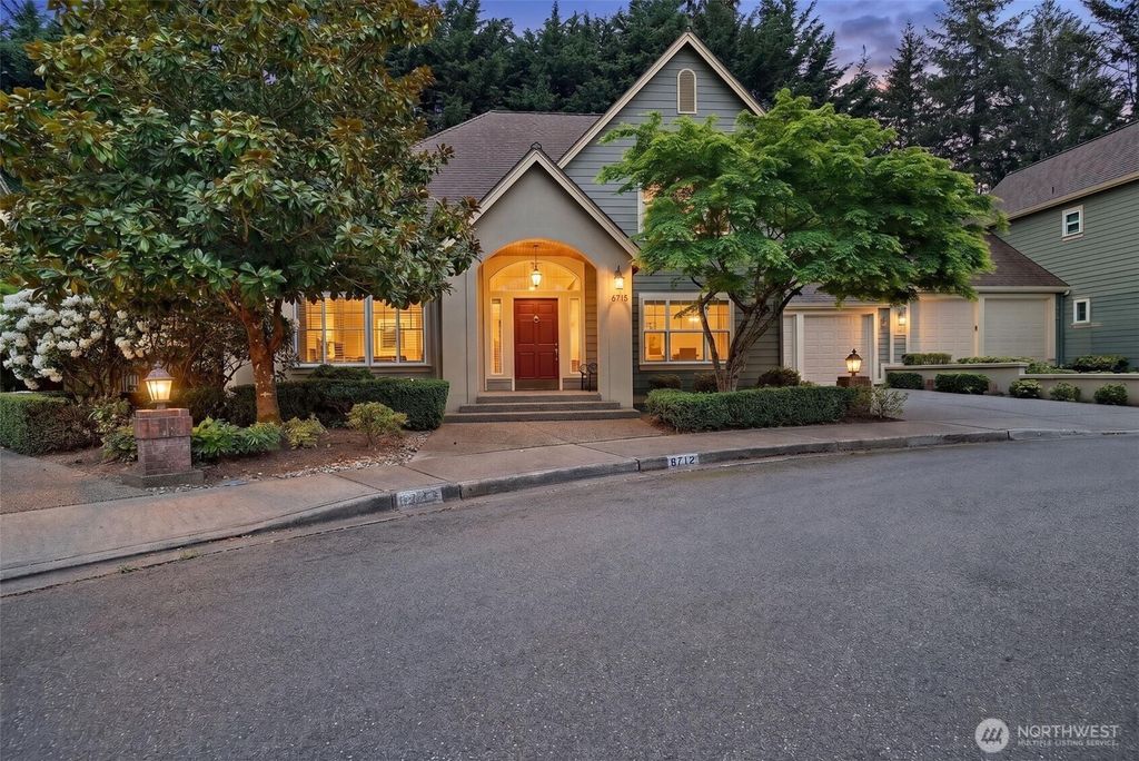 6712 127 Place SE, Bellevue, WA 98006