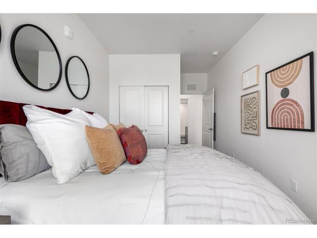 6153 N Ceylon St 3-204, Denver, CO 80249