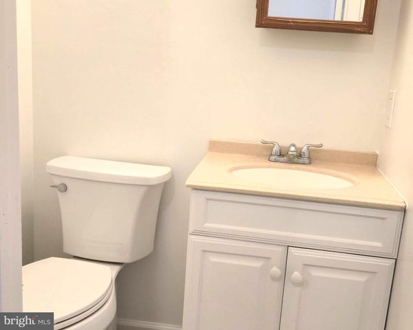 37 S HIGHLAND AVE, Baltimore, MD 21224