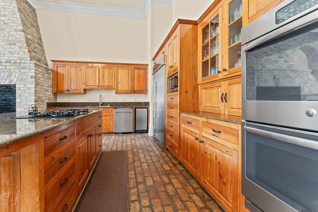 20355 Greenwell Springs Rd, Greenwell Springs, LA 70739