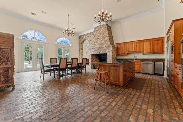 20355 Greenwell Springs Rd, Greenwell Springs, LA 70739