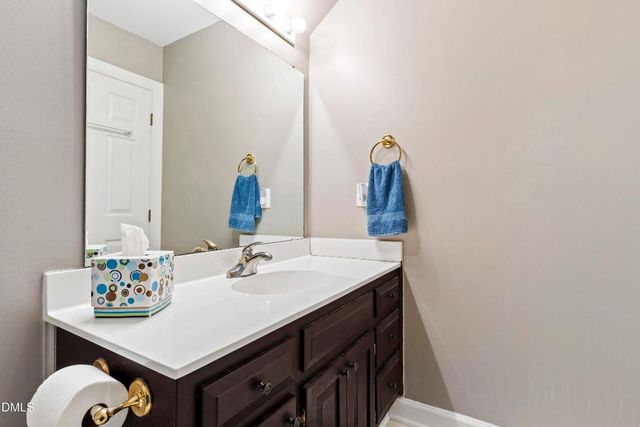 1220 Enchanted Oaks Drive, Raleigh, NC 27606