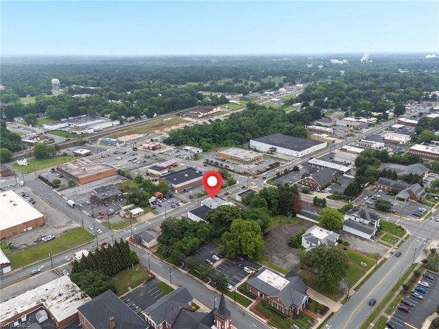 534 S Scales Street, Reidsville, NC 27320