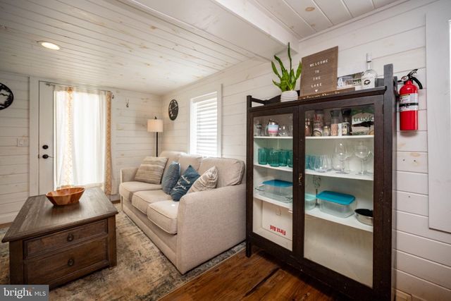 179 GRAVELLY RUN RD, Mc Henry, MD 21541