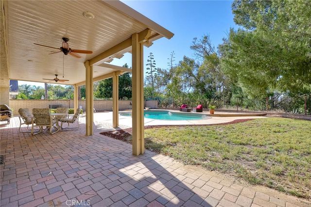 30096 Via Velez, Temecula, CA 92592