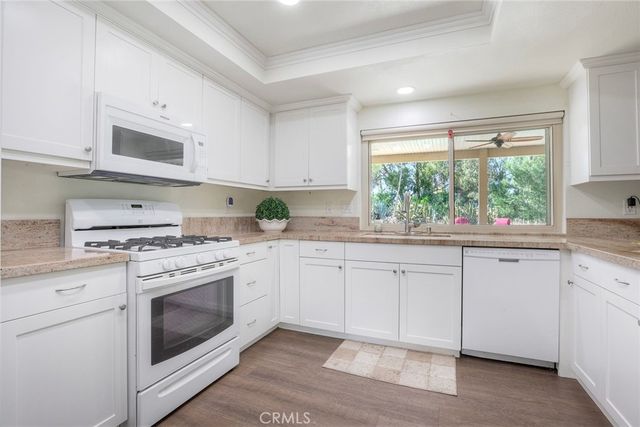 30096 Via Velez, Temecula, CA 92592