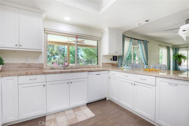30096 Via Velez, Temecula, CA 92592