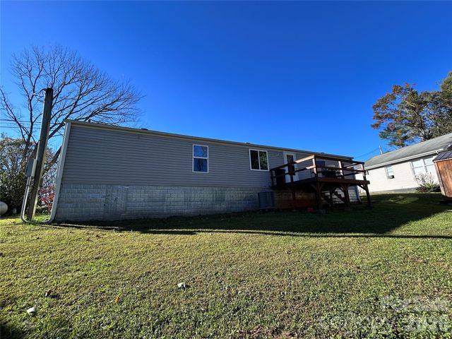 135 Phillips Road, Spruce Pine, NC 28777