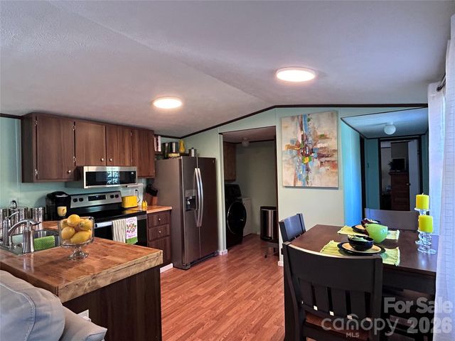 135 Phillips Road, Spruce Pine, NC 28777