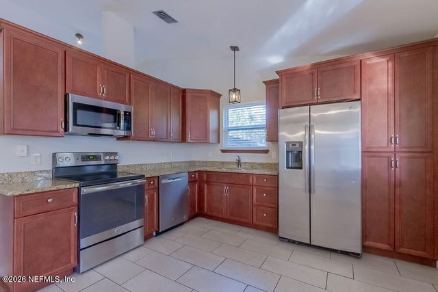 1639 PONDEROSA PINE Drive E, Jacksonville, FL 32225