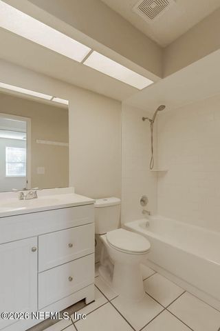 1639 PONDEROSA PINE Drive E, Jacksonville, FL 32225