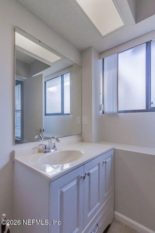 1639 PONDEROSA PINE Drive E, Jacksonville, FL 32225