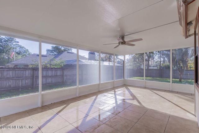 1639 PONDEROSA PINE Drive E, Jacksonville, FL 32225