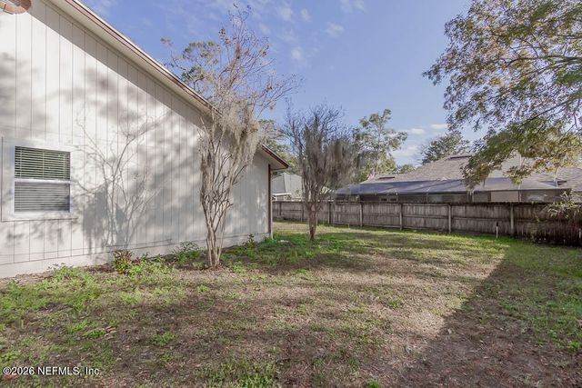1639 PONDEROSA PINE Drive E, Jacksonville, FL 32225