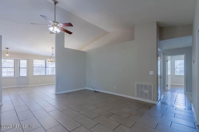 1639 PONDEROSA PINE Drive E, Jacksonville, FL 32225