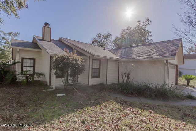 1639 PONDEROSA PINE Drive E, Jacksonville, FL 32225