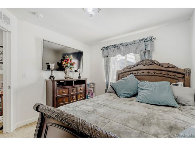 18621 E 50th Pl, Denver, CO 80249