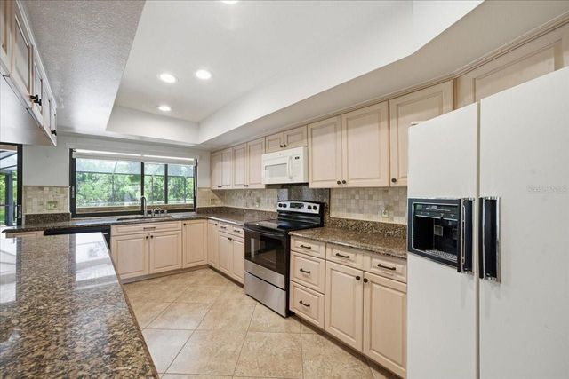 4326 MIDDLE LAKE DRIVE, Tampa, FL 33624