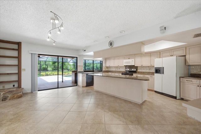 4326 MIDDLE LAKE DRIVE, Tampa, FL 33624