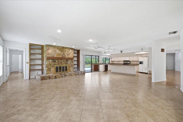 4326 MIDDLE LAKE DRIVE, Tampa, FL 33624