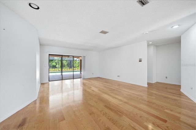 4326 MIDDLE LAKE DRIVE, Tampa, FL 33624