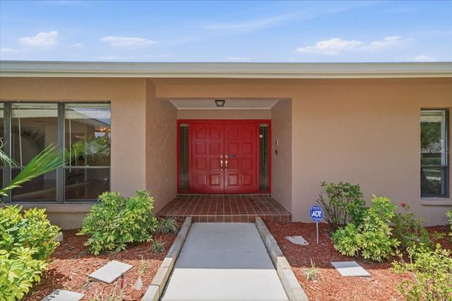 4326 MIDDLE LAKE DRIVE, Tampa, FL 33624