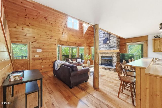 1510 McCarter Hollow Road, Sevierville, TN 37862