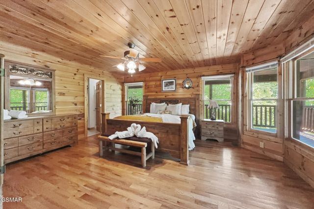 1510 McCarter Hollow Road, Sevierville, TN 37862