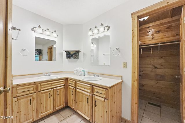 1510 McCarter Hollow Road, Sevierville, TN 37862