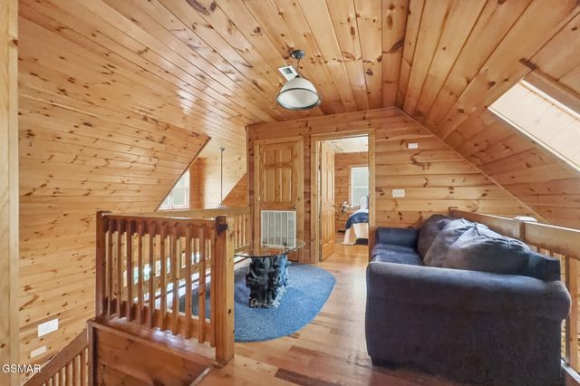 1510 McCarter Hollow Road, Sevierville, TN 37862