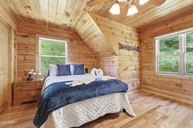1510 McCarter Hollow Road, Sevierville, TN 37862