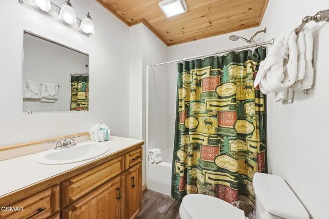 1510 McCarter Hollow Road, Sevierville, TN 37862
