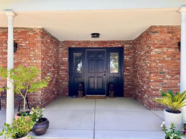 12583 Heather Lane, Clovis, CA 93619