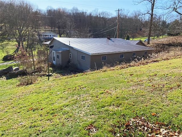 117 Waynesburg Road NW, Carrollton, OH 44615