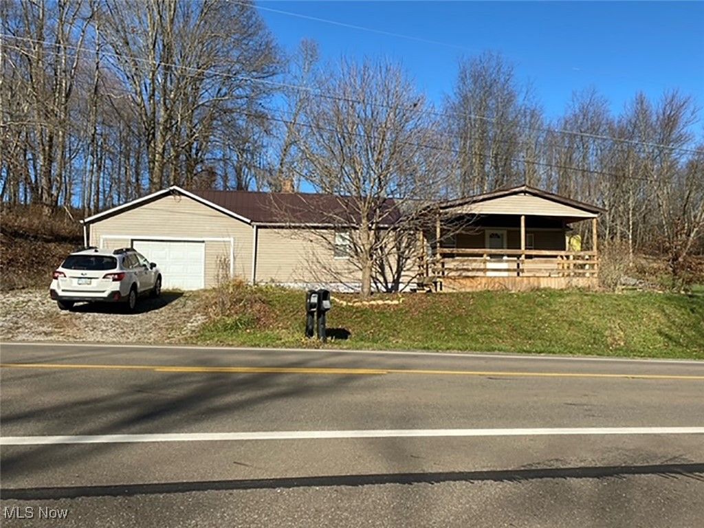 117 Waynesburg Road NW, Carrollton, OH 44615