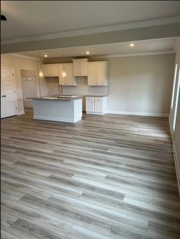 3250 Westgate Park Drive, Loganville, GA 30052